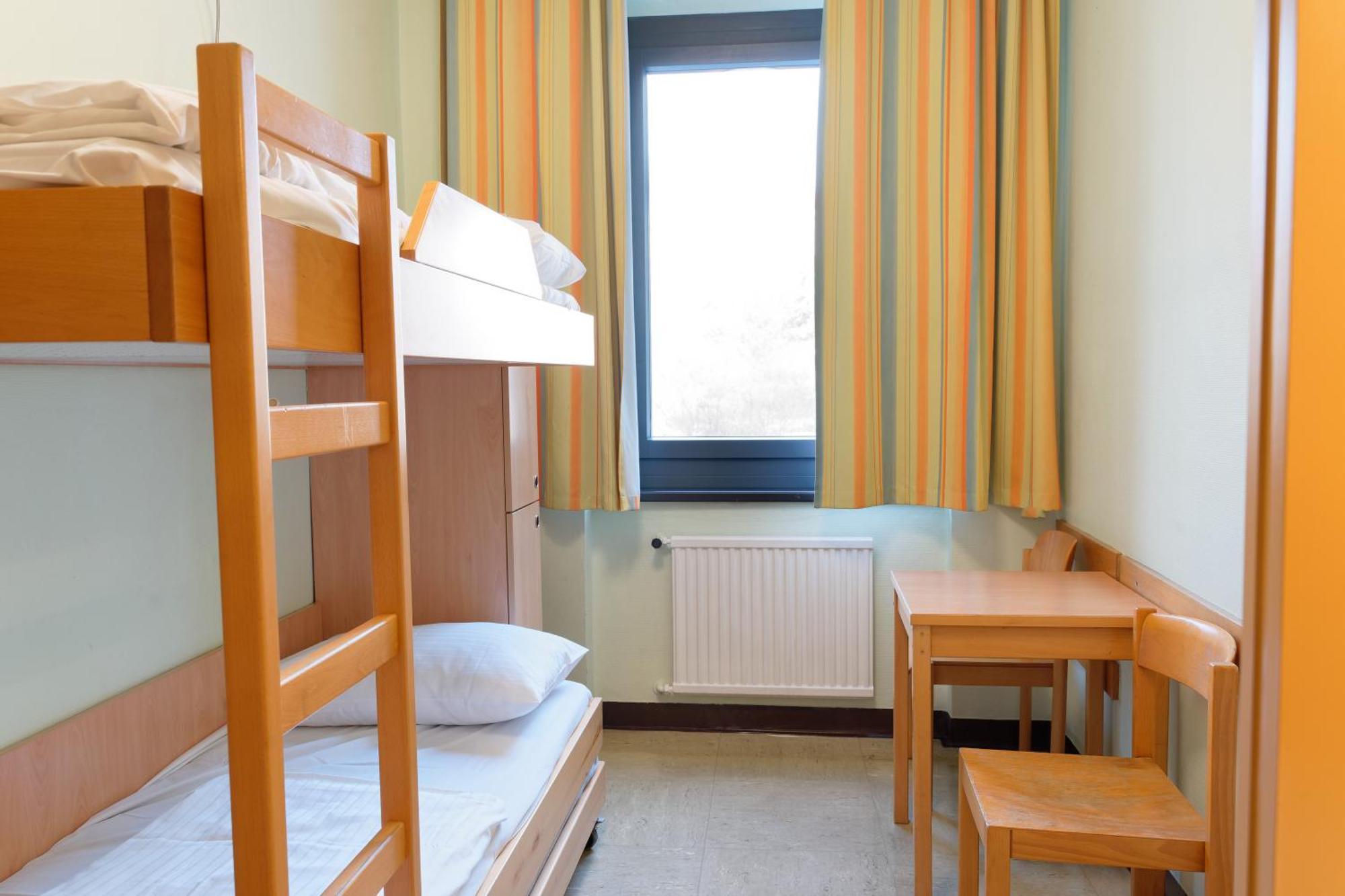 Jugendgaestehaus Brigittenau &Brigittenau Youth Palace ウィーン 部屋 写真